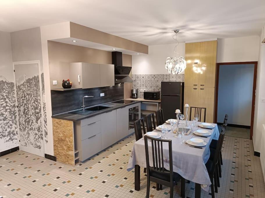 Maison L'Hostal Saura Y Roja Andelat エクステリア 写真